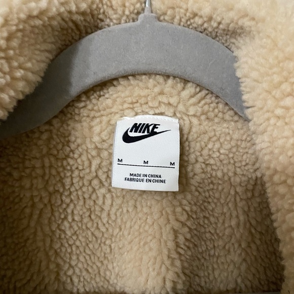 Nike Tan Women's Sportswear Essential Woven High Loft Sherpa Lined Jacket - Picture 3 of 11